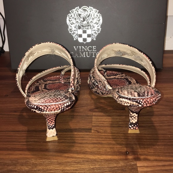 Vince Camuto Moentha - Picture 4 of 9